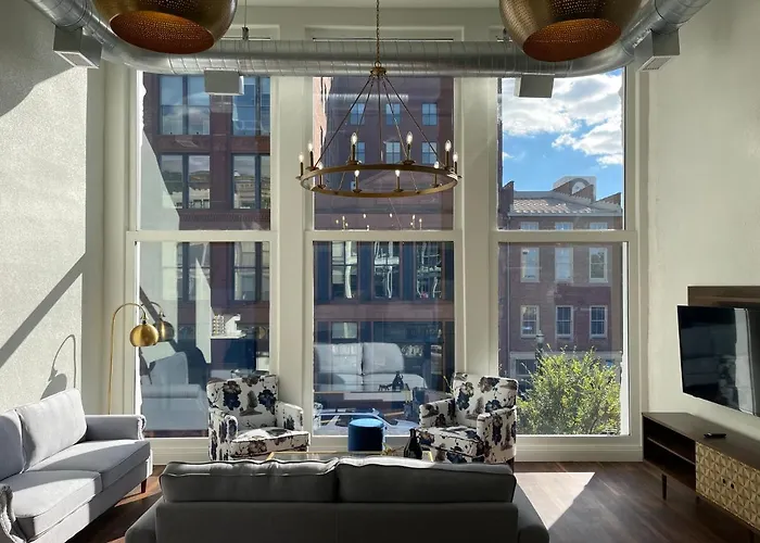 Gold Suite By Hollyhock- Executive-Level Living