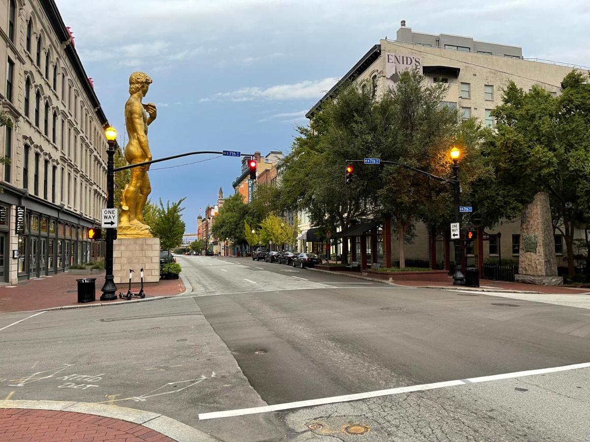Gold By Hollyhock- Executive-level Living Louisville